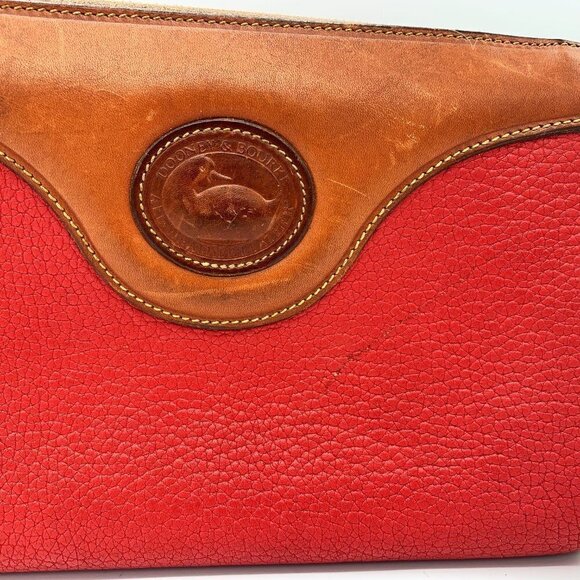 VINTAGE DOONEY & BOURKE RED BROWN PEBBLED LEATHER CROSSBODY PURSE! - Picture 3 of 8